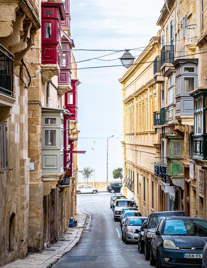 Moon Stone Apartment Valletta Bagian luar foto