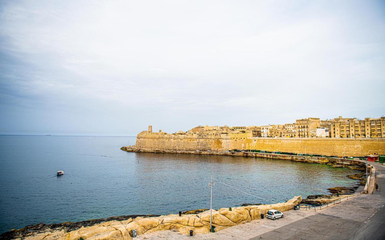 Moon Stone Apartment Valletta Bagian luar foto