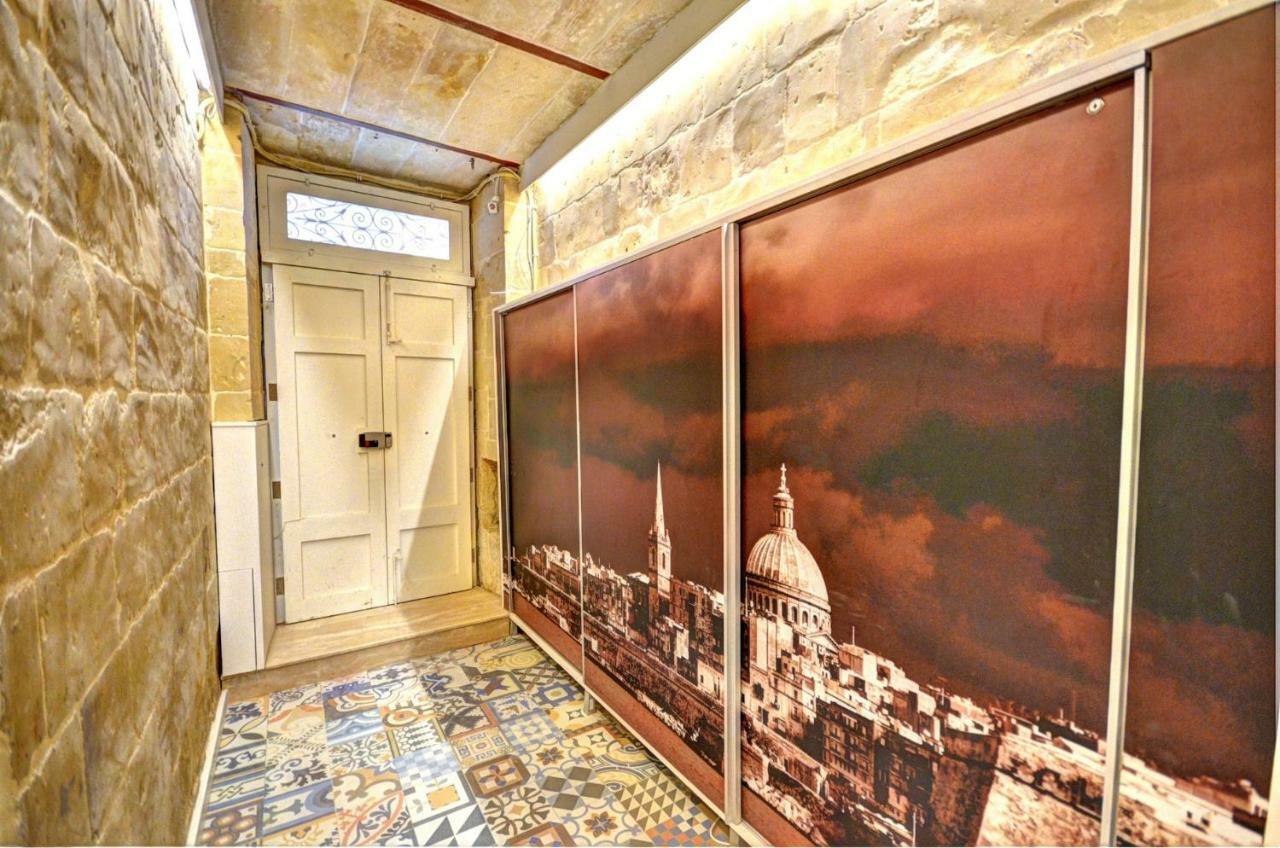 Moon Stone Apartment Valletta Bagian luar foto