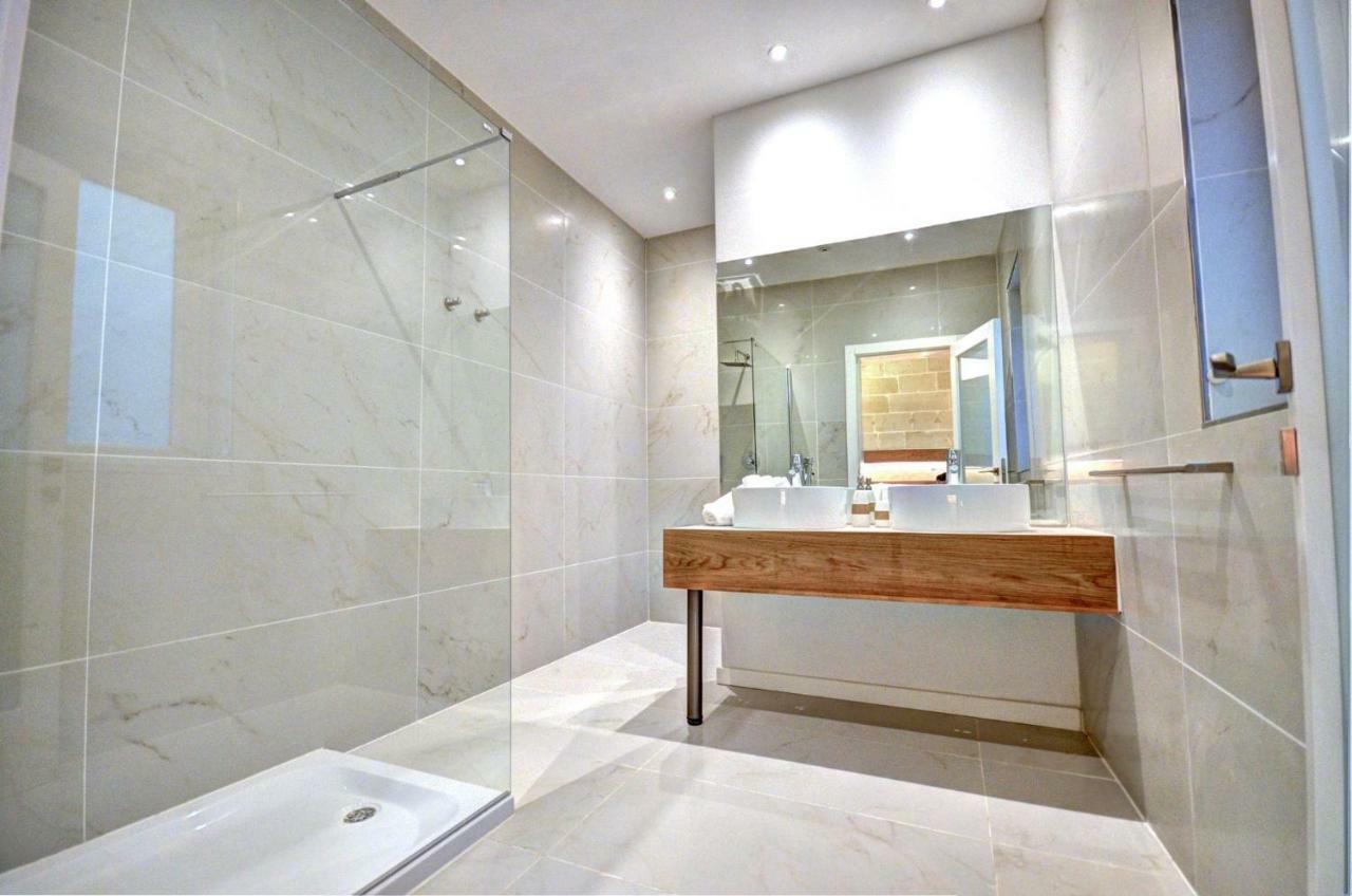 Moon Stone Apartment Valletta Bagian luar foto