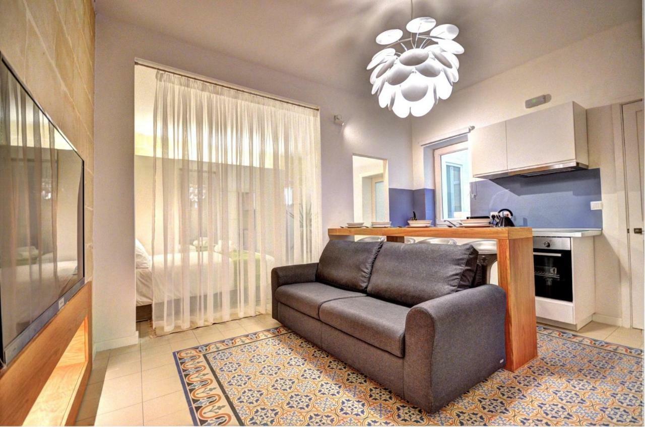 Moon Stone Apartment Valletta Bagian luar foto